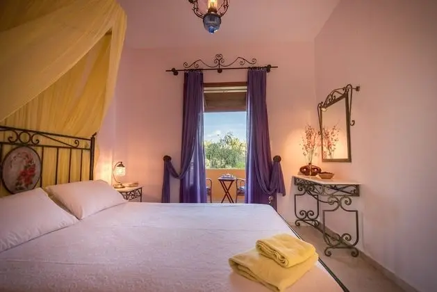 Villa, Birden Çok Yatak, Sigara İçilmez