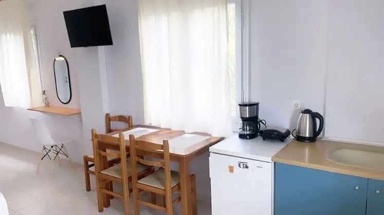 Standard Tek Büyük Yataklı Oda