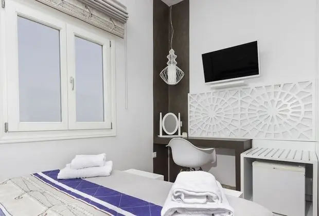 Standard Tek Büyük Yataklı Oda, Avlu Manzaralı (Village View )