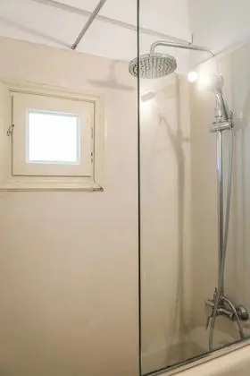 Standard Tek Büyük Yataklı Oda, Avlu Manzaralı (Village View )