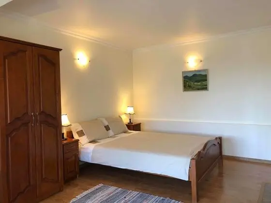 Tek Büyük Yataklı Oda