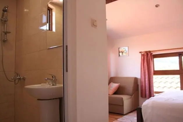 Tek Büyük Yataklı Oda