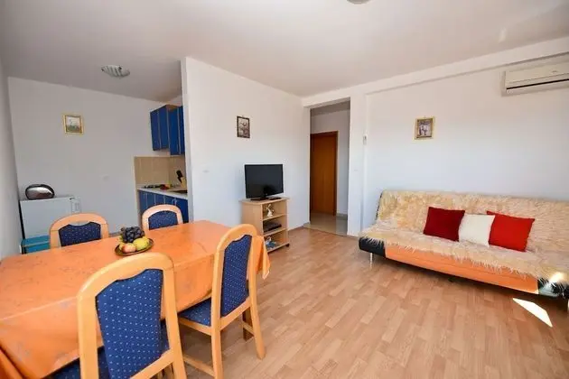 Apart Daire (Ilija - with parking - A2(4+1))