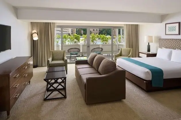 Luxury Süit, Mutfak, Havuz Manzaralı