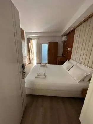 Tek Büyük Yataklı Oda, 1 Büyük (Queen) Boy Yatak, Sigara İçilmez