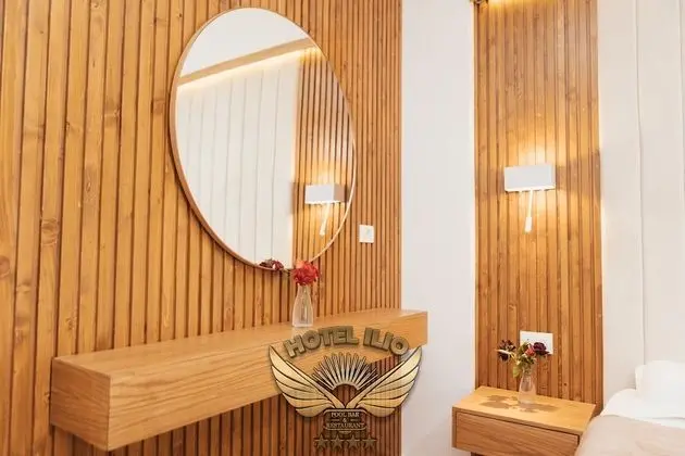 Üç Kişilik Oda