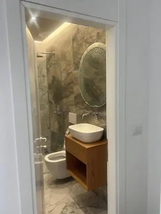 Üç Kişilik Oda
