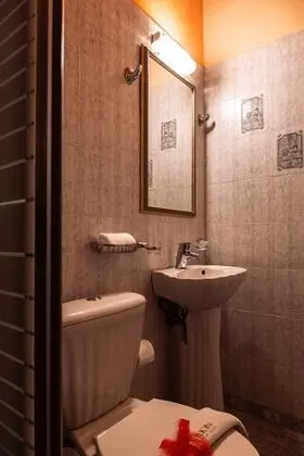 Basic Tek Büyük Yataklı Oda