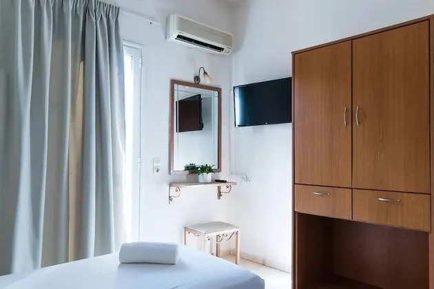 Two Bedroom Apartment with Pool View