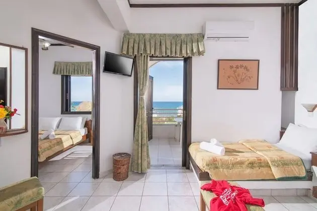 Family Apartment with Sea view