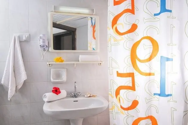 Studio with Garden or Pool view
