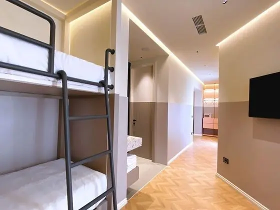 Deluxe Dört Kişilik Oda