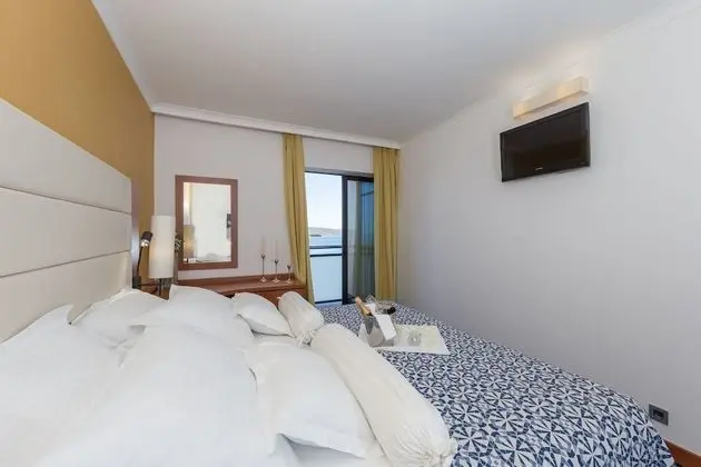 Superior Tek Büyük Yataklı Oda, Balkon (Sea View)