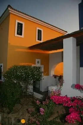Family Villa (Olenos)