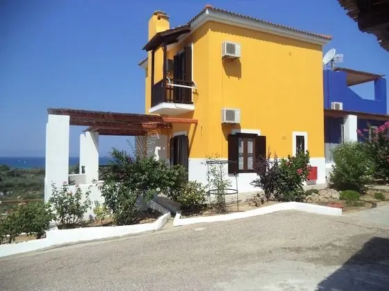 Family Villa (Olenos)