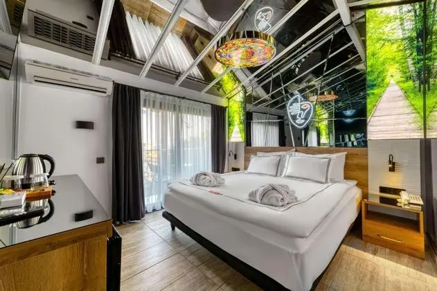 Bungalow, Kara Manzaralı, Balkonlu veya Fransız Balkonlu