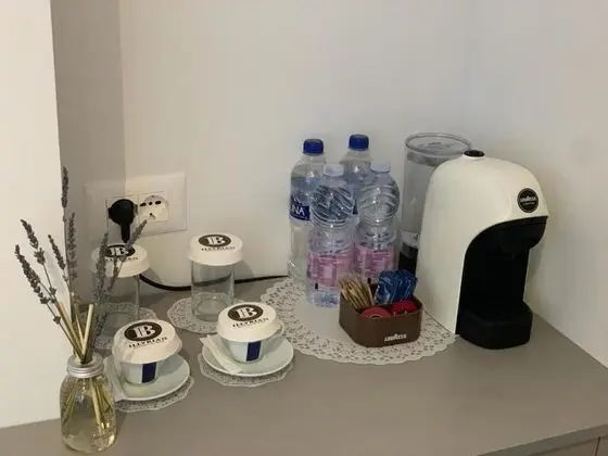 Kahve ve/veya kahve makinesi