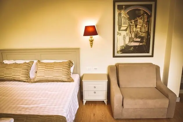 Tek Büyük Yataklı Oda, Balkon