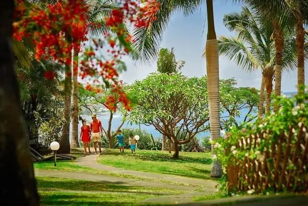 Bungalov (Tropical)