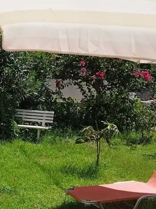 Economy Stüdyo, 1 Çift Kişilik veya 2 Tek Kişilik Yatak, Bahçe Manzaralı