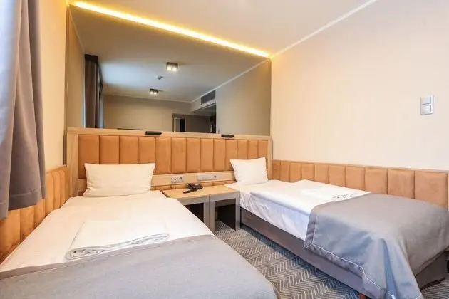 Classic Tek Büyük veya İki Ayrı Yataklı Oda