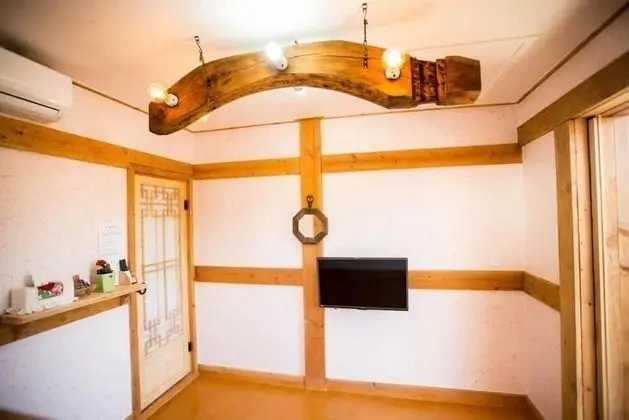 Double Ondol Room (Hanbok Rental 50 percent D.C)