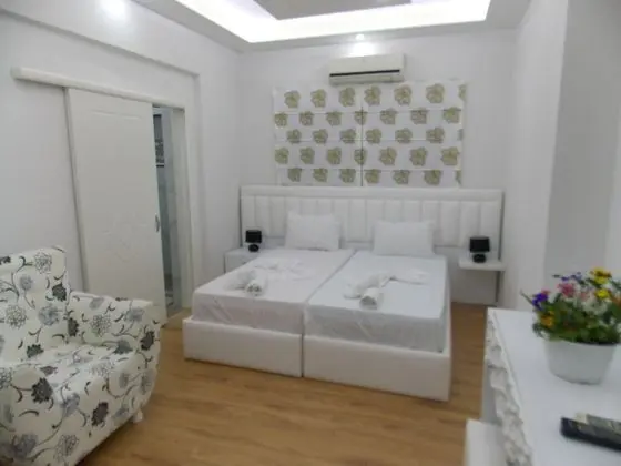 1 Çift Kişilik Veya 2 Tek Kişilik Yatak Side Sea View With Balcony