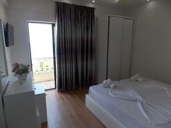 1 Çift Kişilik Veya 2 Tek Kişilik Yatak Side Sea View With Balcony