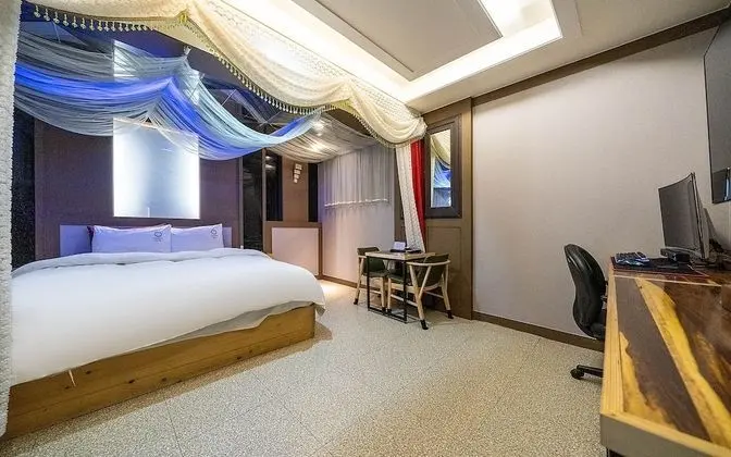 Oda (Special Room (1 PC - Ryzen GTX1050TI )