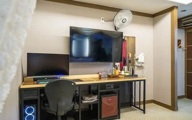 Oda (Special Room (1 PC - Ryzen GTX1050TI )