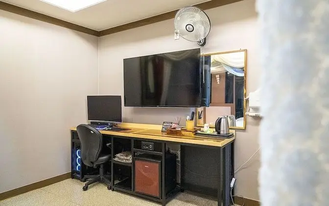 Oda (Special Room (1 PC - Ryzen GTX1050TI )