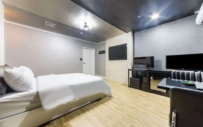 Oda (Special Room)
