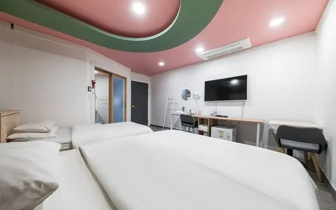 Oda (Deluxe Twin (Cine Hotel's latest free)