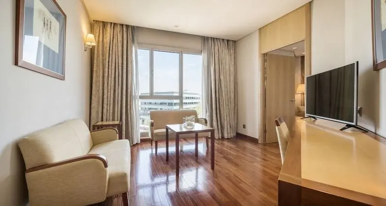 Üç Kişilik Oda (2 adults and 1 child)
