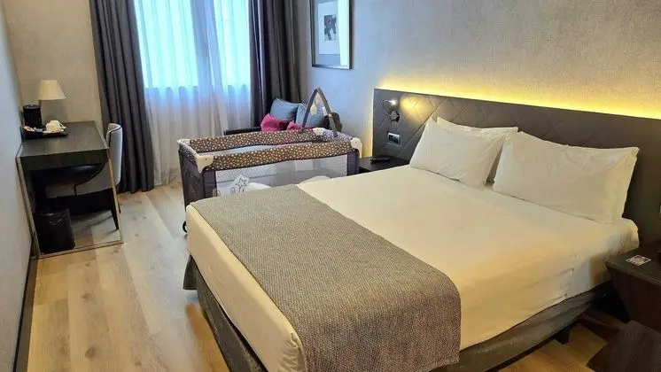 Üç Kişilik Oda (2 Adults + 1 Child)