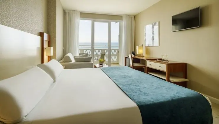 Üç Kişilik Oda, Deniz Manzaralı (2 adults + 1 child)