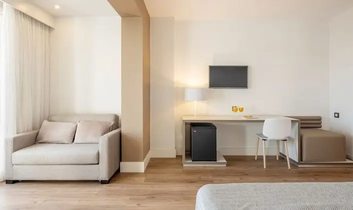 Family Dört Kişilik Oda