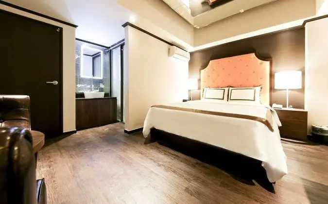 Deluxe Tek Büyük Yataklı Oda, 1 Büyük (Queen) Boy Yatak