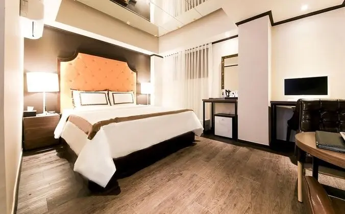 Deluxe Tek Büyük Yataklı Oda, 1 Büyük (Queen) Boy Yatak