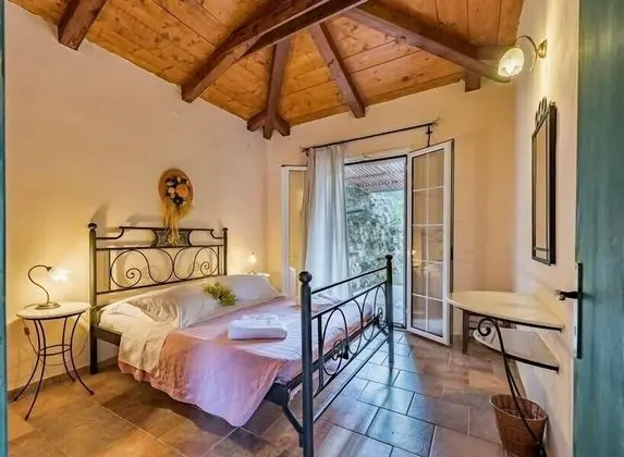 Kır Evi, 1 Yatak Odası, Kısmi Deniz Manzaralı