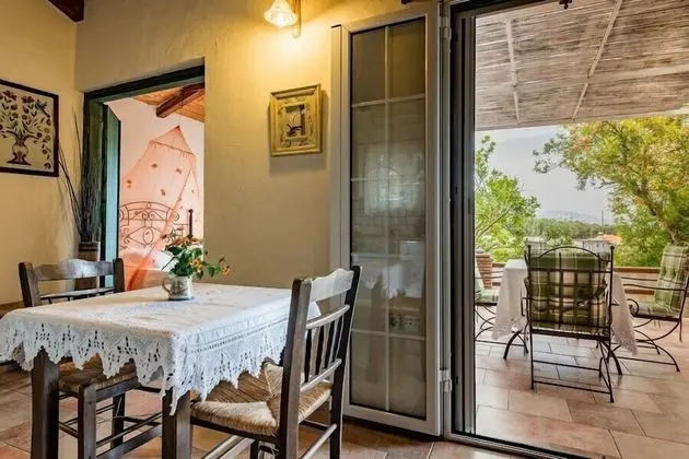 Kır Evi, 1 Yatak Odası, Kısmi Deniz Manzaralı