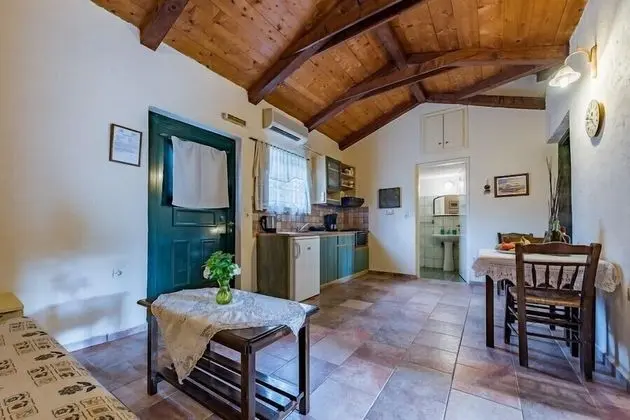 Kır Evi, 1 Yatak Odası, Kısmi Deniz Manzaralı