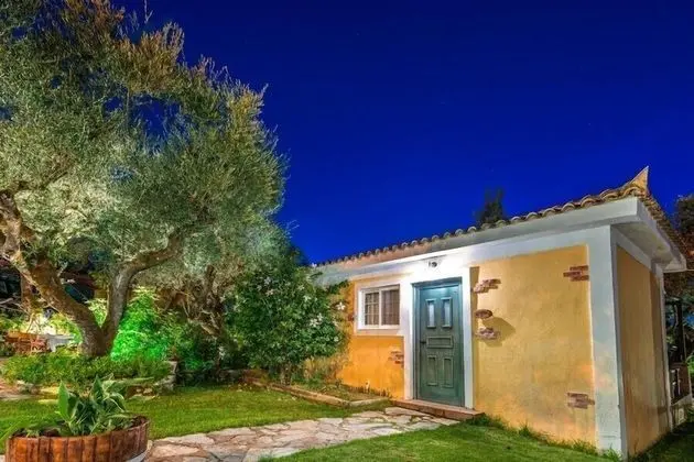 Kır Evi, 1 Yatak Odası, Kısmi Deniz Manzaralı