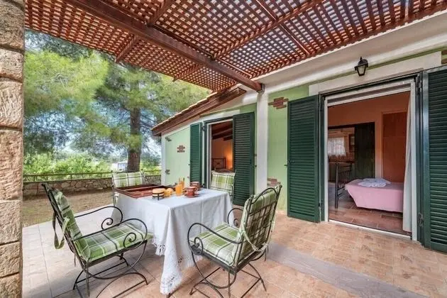 Kır Evi, 1 Yatak Odası, Kısmi Deniz Manzaralı