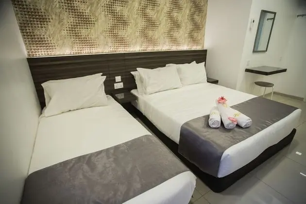 Deluxe Üç Kişilik Oda, 2 Yatak Odası