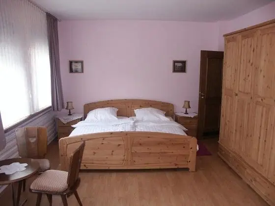 Economy Tek Büyük Yataklı Oda