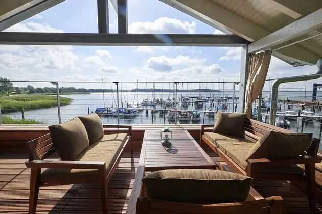 Ev, 2 Yatak Odası, Teras, Liman Manzaralı