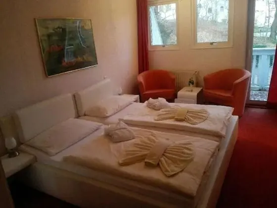 Tek Büyük Yataklı Oda, Balkon