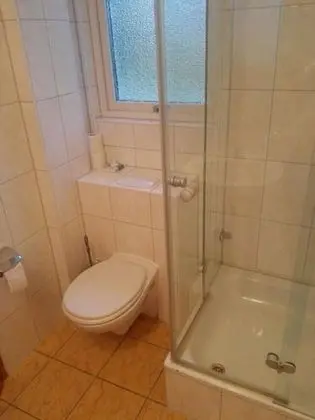 Tek Büyük Yataklı Oda, Balkon