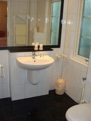 Tek Büyük Yataklı Oda, Balkon